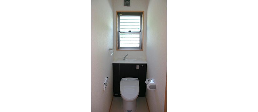 toilet02.jpg